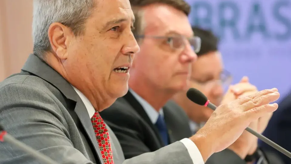 Polícia Federal prende Braga Netto