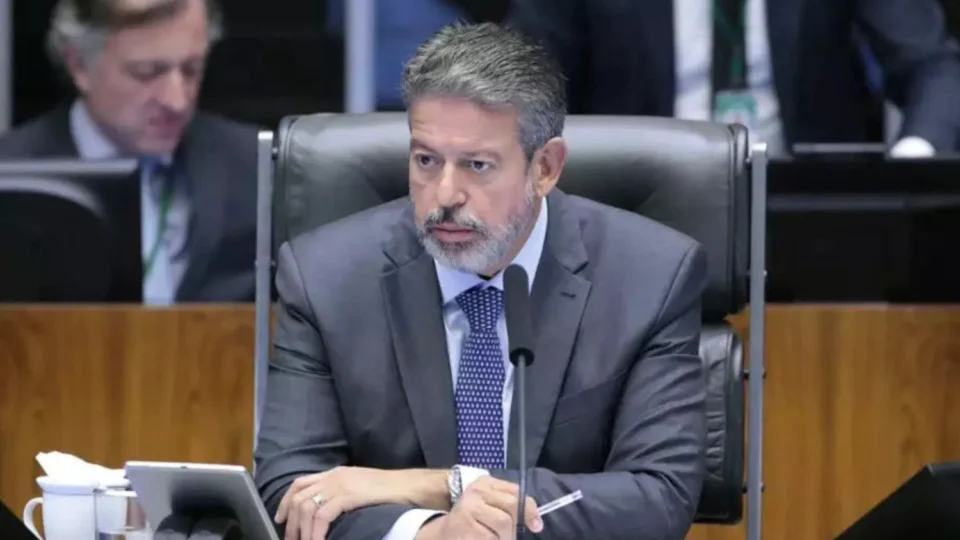 Presidência de Lira é aprovada por 76,9% na Câmara, diz pesquisa