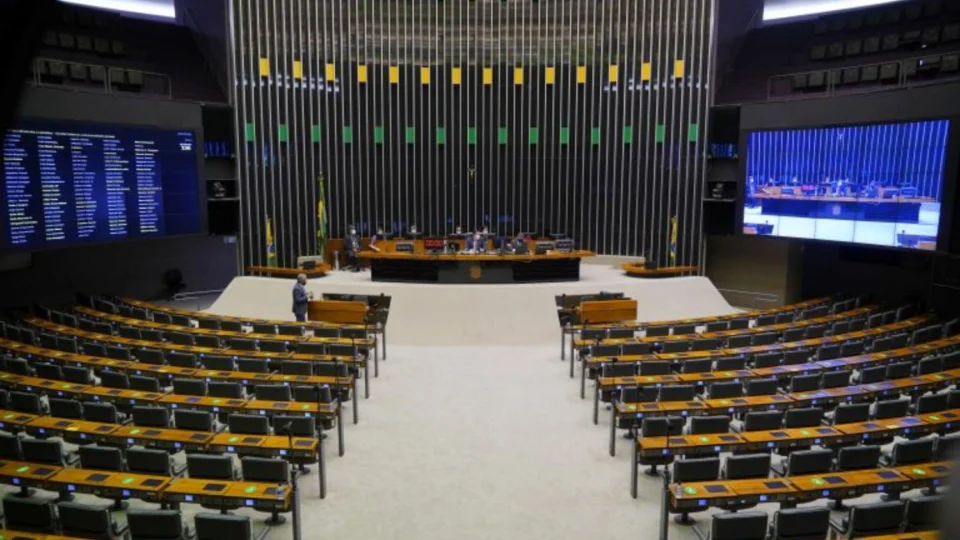 Câmara dos deputados define relatores de textos do pacote de corte de gastos