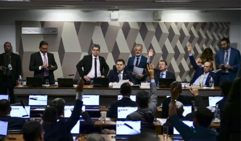 CCJ do Senado aprova regulamentação da reforma tributária