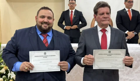 Fernandão e Marcelo Palhano são diplomados como prefeito e vice em Presidente Figueiredo