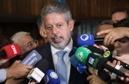 Deputados finalizam ajustes para votação da reforma tributária na Câmara