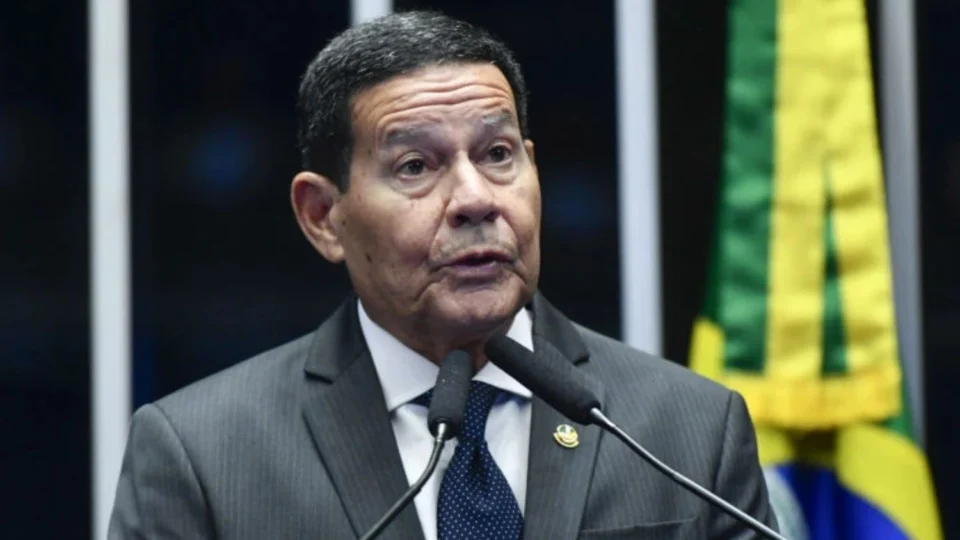 Mourão sobre suposta tentativa de golpe: “Conspiração tabajara”