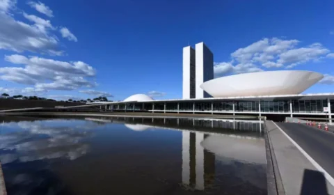 Governo pagou ao Congresso mais de R$7 bilhões para aprovar pacote