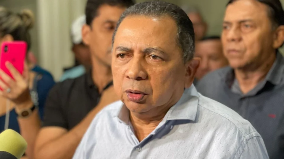 MPAM investiga prefeito de Rio Preto da Eva por suspeita de nepotismo