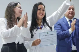 Ao ser diplomada como primeira prefeita de Maués, Macelly Veras diz que mandato é da população