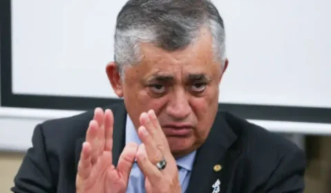 PT não planeja candidatura alternativa para 2026, diz líder José Guimarães