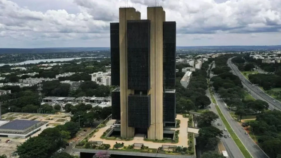 Previsões do mercado indicam dificuldades econômicas para o governo Lula