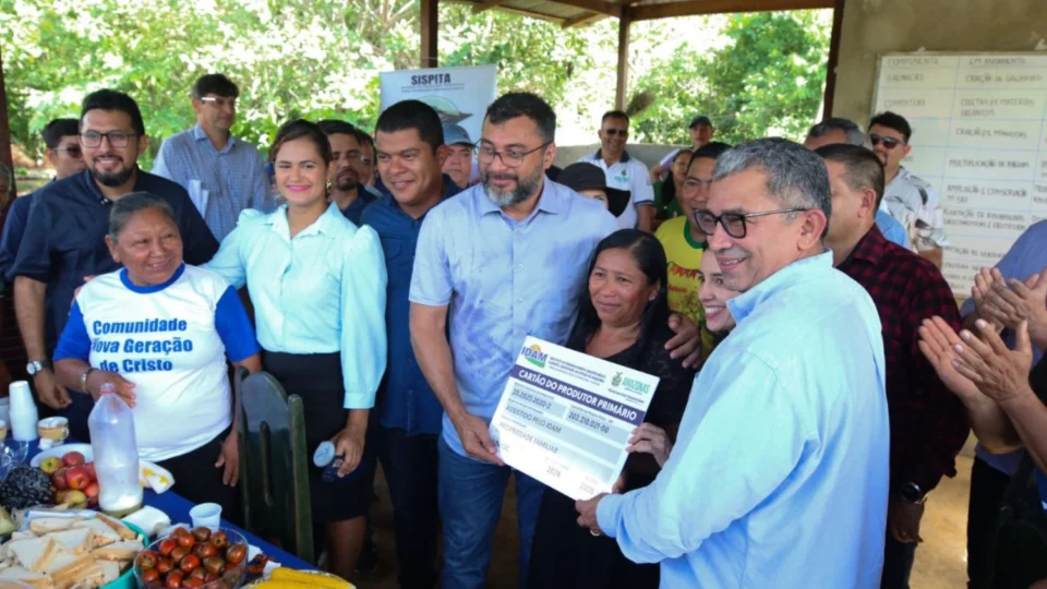 Wilson Lima entrega três ramais pavimentados, beneficiando 800 famílias em Iranduba
