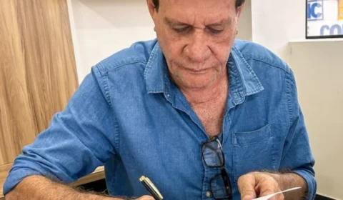 Prefeito de Presidente Figueiredo anuncia emergência financeira e inicia reestruturação