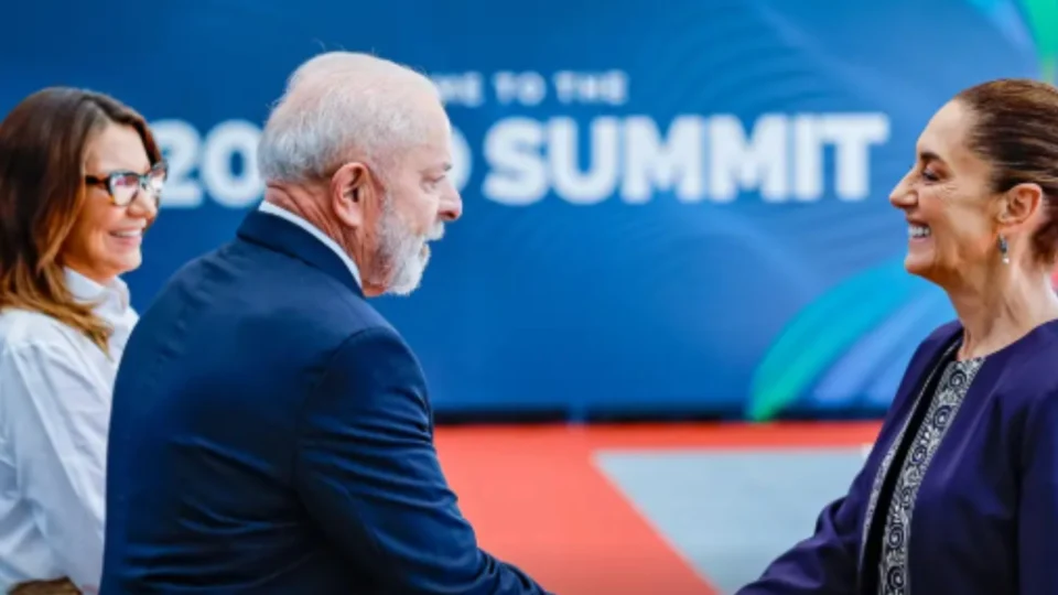 Lula e presidenta do México conversam sobre nova presidência dos EUA