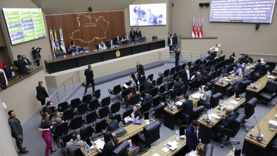 Relatório de atividades da Assembleia Legislativa do Amazonas mostra alta produtividade parlamentar
