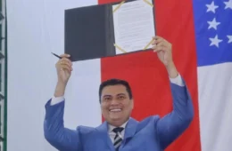 Thomé Neto assume a Prefeitura de Autazes e vereadores são empossados