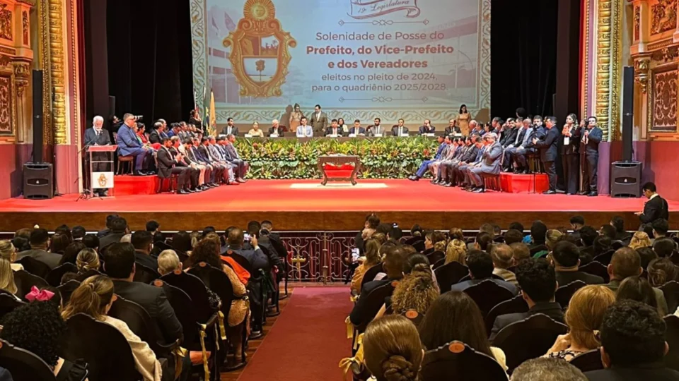 Vereadores da 19ª Legislatura são empossados no Teatro Amazonas, para quadriênio 2025-2028