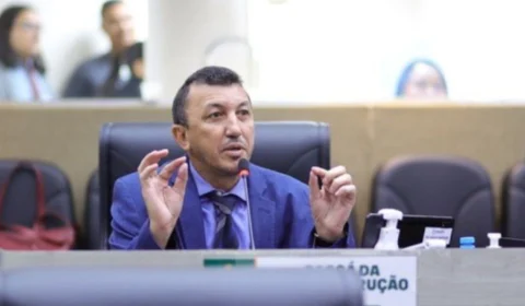 Sassá da Construção Civil é nomeado secretário extraordinário por David Almeida