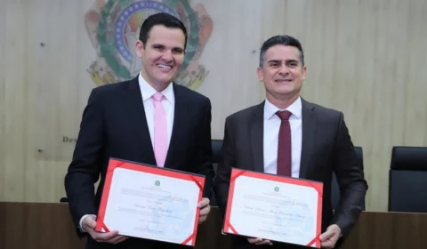 TRE-AM notifica David Almeida e Renato Júnior por abuso de poder político e econômico