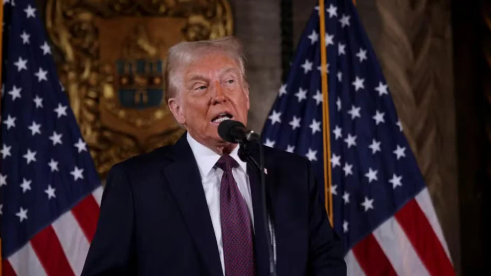 Trump publica nas redes sociais mapa em que Canadá aparece como parte dos EUA