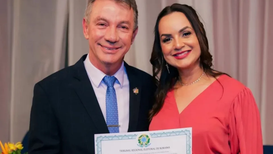 Conselheira do TCE-RR, Simone Denarium analisa e arquiva processos relacionados à gestão do marido