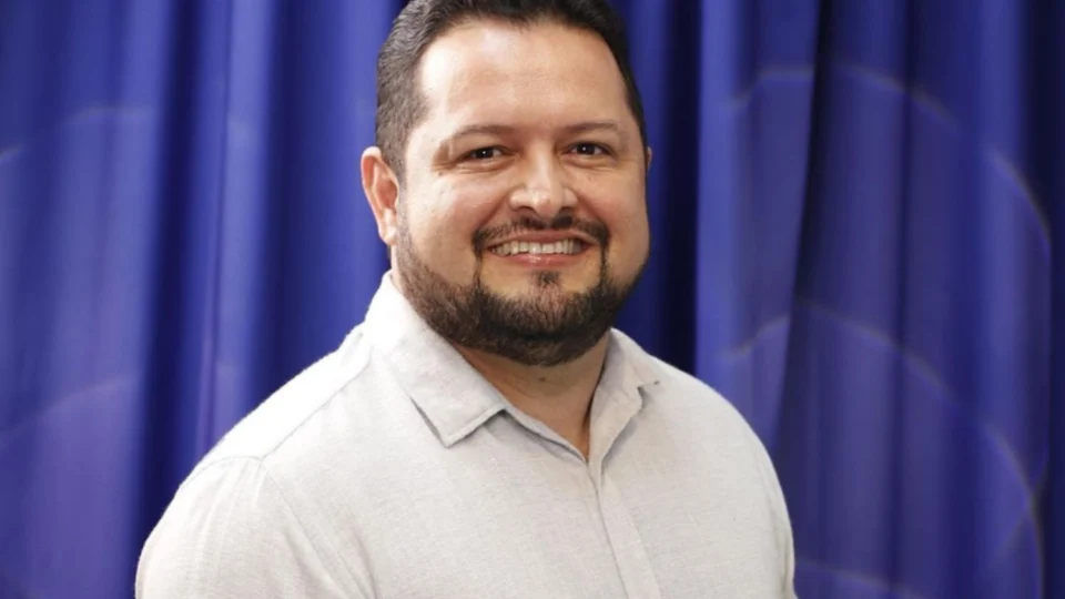 Prefeito de Borba denuncia abandono na estrutura da prefeitura