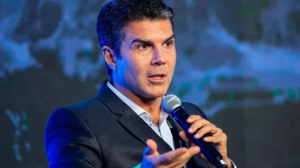 “Brasil não pode se omitir. Fora, Maduro”, dispara Helder Barbalho