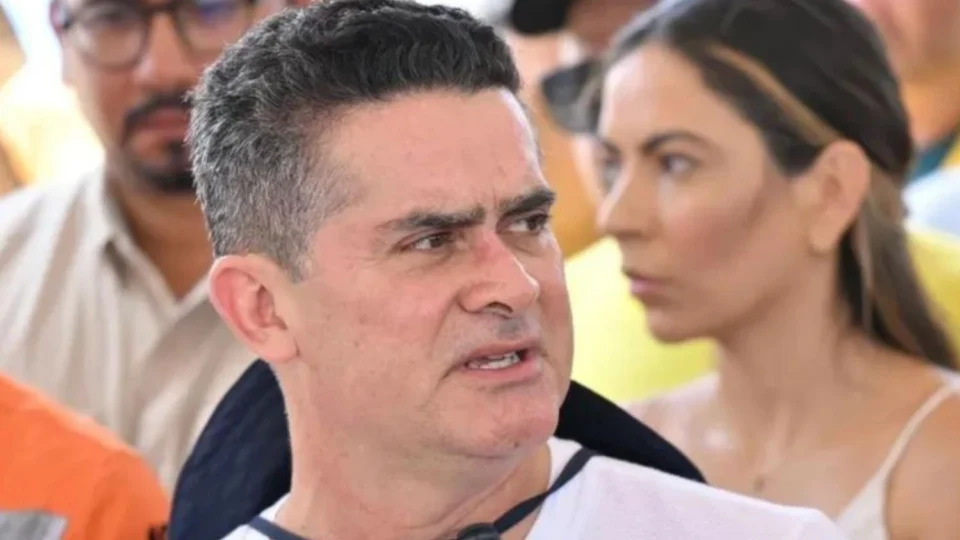 David Almeida ataca e ameaça deputados do AM por causa de recursos