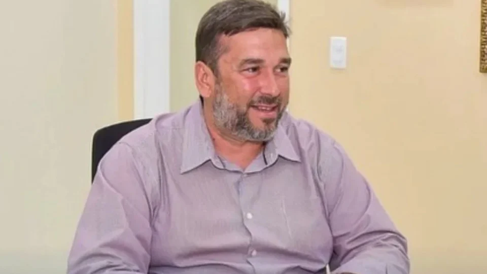 Prefeito de Pacaraima vai conceder abono do Fundeb para os servidores da Educação