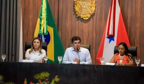 ‘Não vamos acabar com a educação presencial indígena’, reafirma governador do Pará