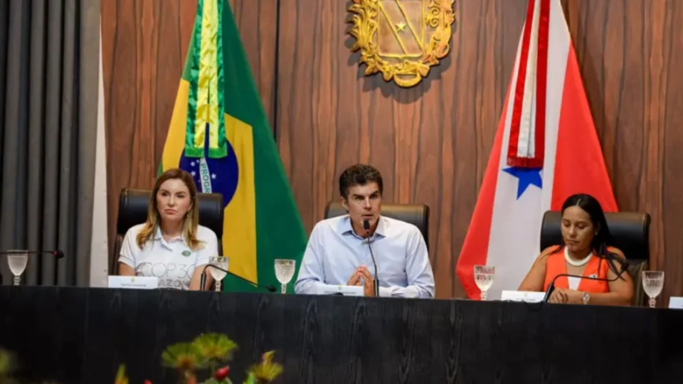 ‘Não vamos acabar com a educação presencial indígena’, reafirma governador do Pará