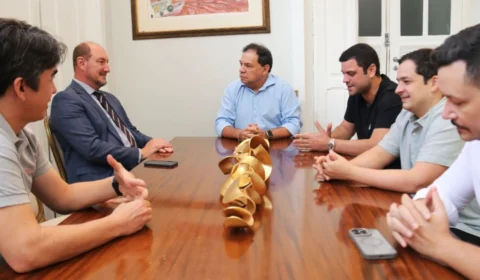 Presidente da Alepa, deputado Chicão, recebe chefe do Legislativo de Santa Catarina