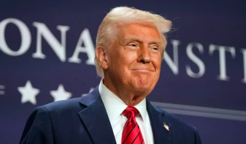 Trump cita Brasil como um dos países que cobram muitas tarifas e que “prejudicam” os EUA