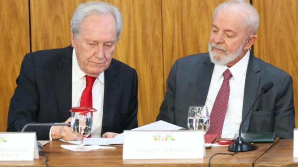 Lula pretende finalizar regulamentação do porte de maconha até março deste ano