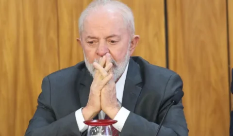 Pesquisa revela que 49,8% dos brasileiros desaprovam Governo Lula