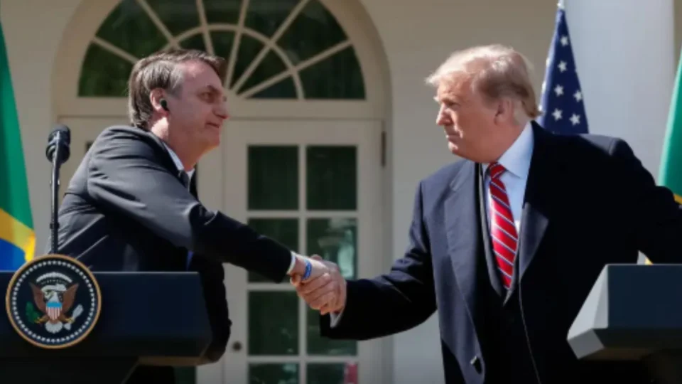 Jair Bolsonaro informa a Moraes que convite por e-mail é oficial para posse de Trump
