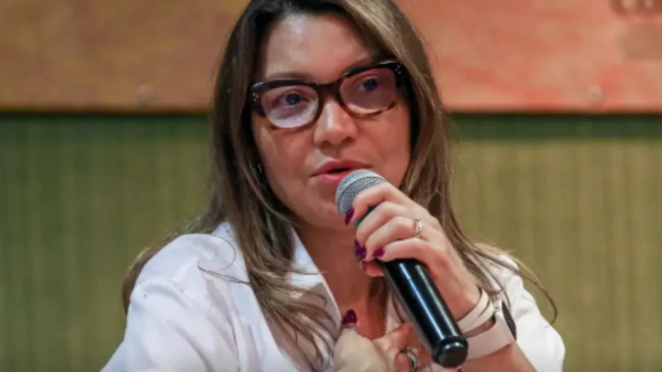 Assessores de Janja recebem reajustes e salários chegam a R$18,4 mil