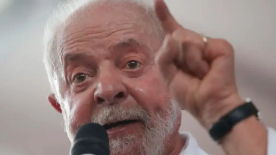 Lula deve sancionar Reforma Tributária com vetos no Palácio do Planalto nesta quinta-feira