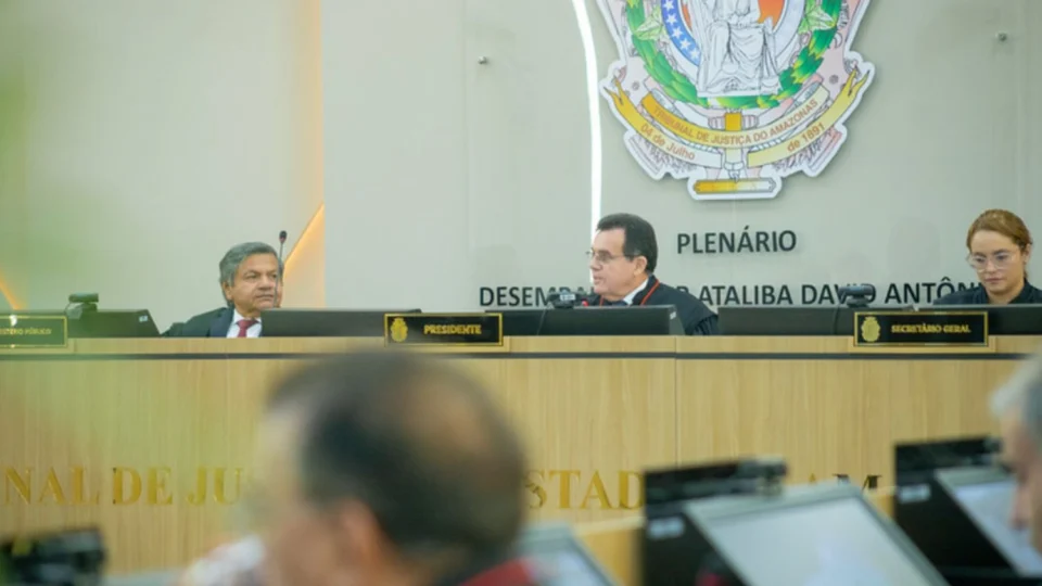 Câmaras Reunidas realizam primeira sessão deste ano no TJAM