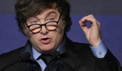 Javier Milei critica decisão de Moraes que impediu viagem de Bolsonaro à posse de Trump