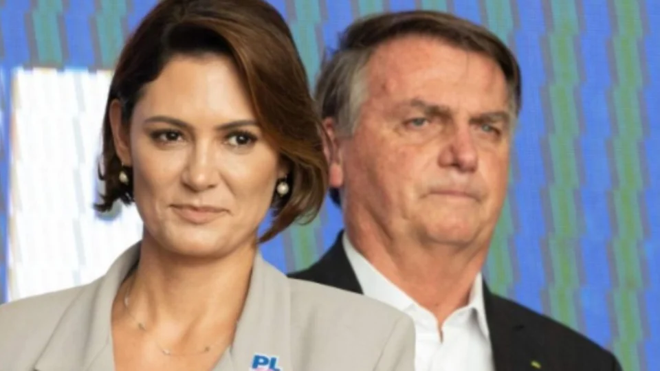 Bolsonaro vê Michelle como bom nome para Presidência