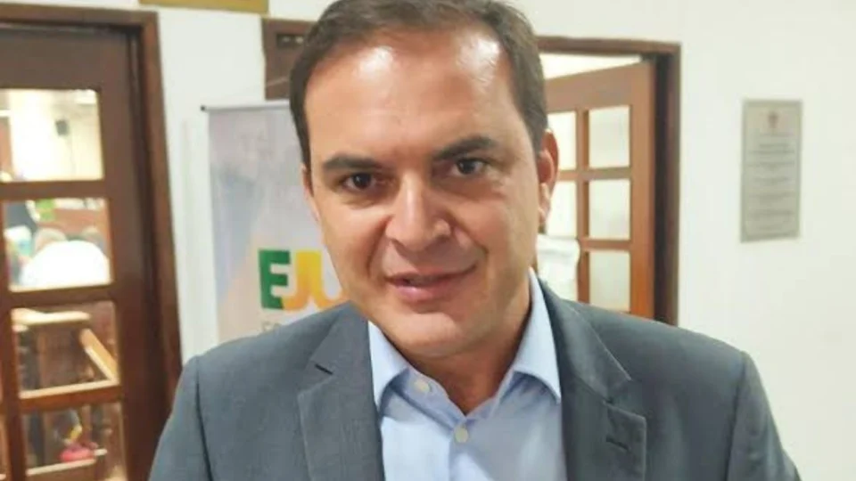 Prefeitura de Parintins deve justificar contratação com maior valor ao TCE-AM