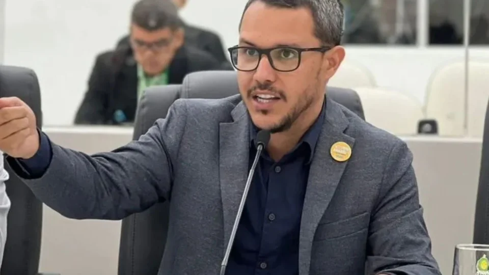 Vereador cobra transparência da Prefeitura de Boa Vista sobre repasses à atenção primária à saúde