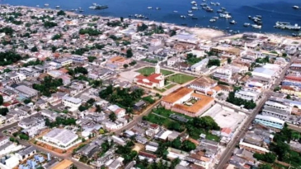 Em Coari, MPAM fiscaliza obras de pavimentação e iluminação pública