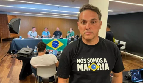 Oposição repudia denúncia contra Bolsonaro e fala em supressão de direitos