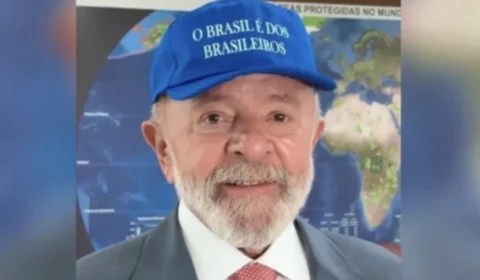 Lula entra na “guerra dos bonés” e grava vídeo com peça à la Trump