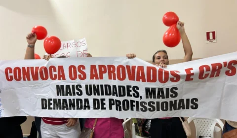 Concursados da Semsa cobram David Almeida por convocação em protesto na CMM