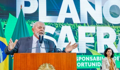 Economia em crise: governo Lula suspende Plano Safra