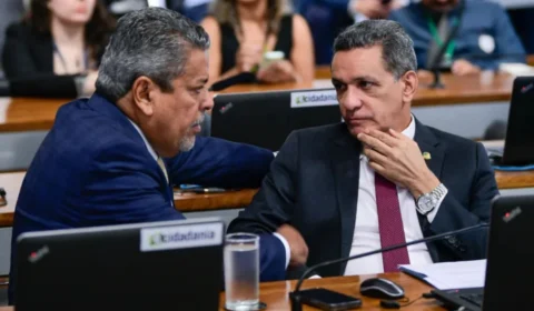 Parlamentares de Roraima propõem suspensão de decreto que amplia poder da Funai