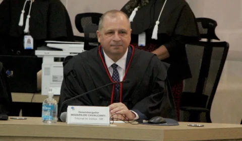 Mozarildo Cavalcanti toma posse como presidente do TRE-RR