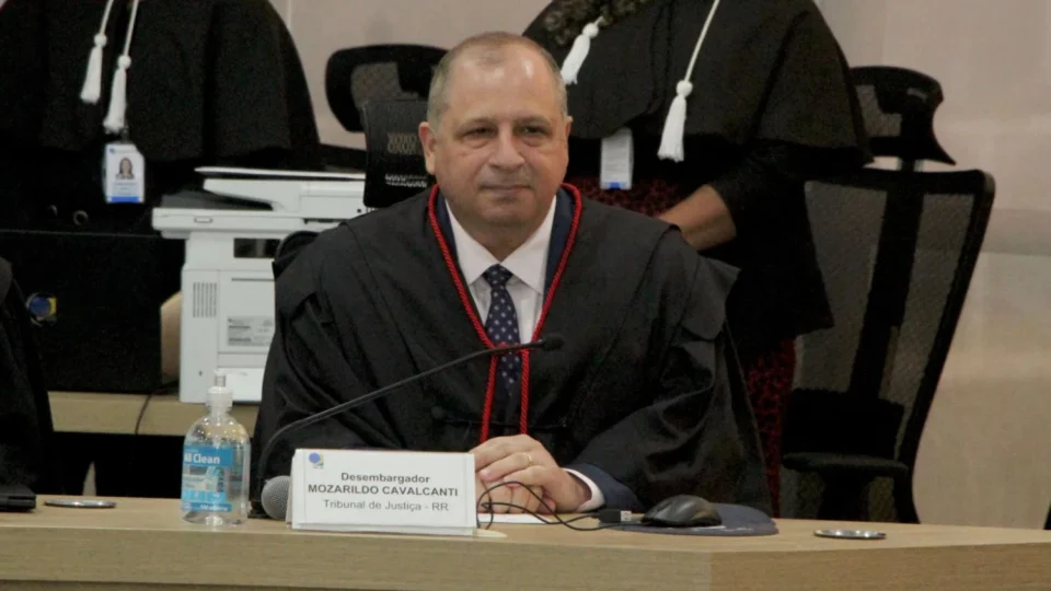 Mozarildo Cavalcanti toma posse como presidente do TRE-RR