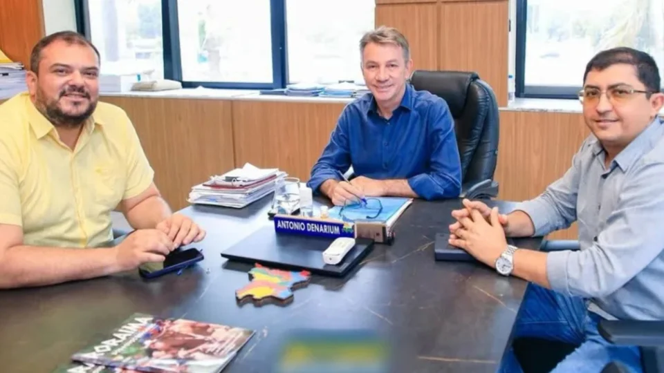 Governador de Roraima exonera secretário de Cultura e promove adjunto para titular