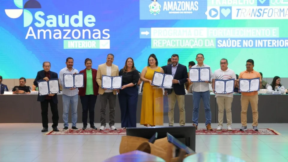 Wilson Lima e prefeitos assinam repactuação que vai permitir repasses diretos de recursos estaduais